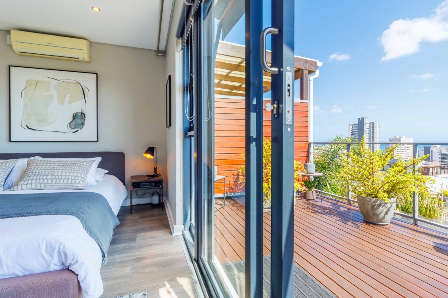 3 Bedroom Property for Sale in Sea Point Western Cape